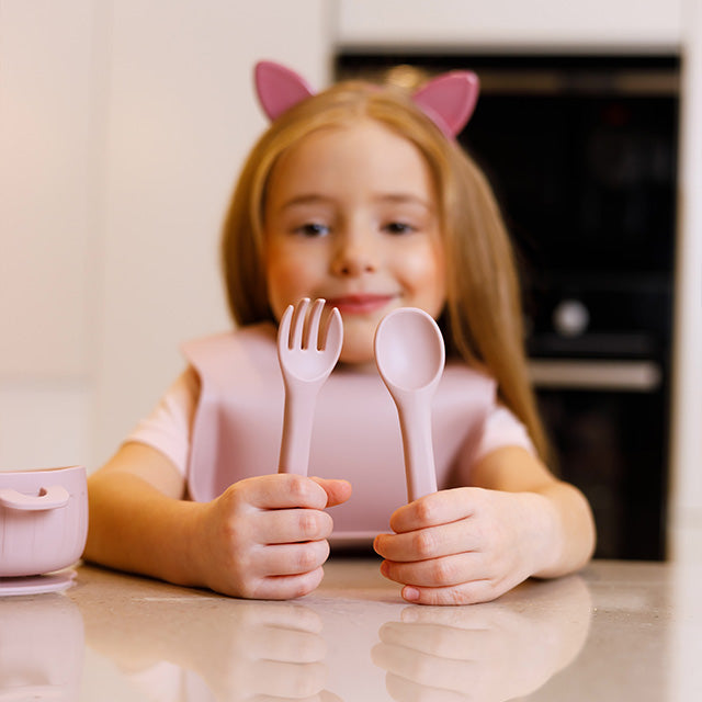 SCHAF Babygeschirr 9er Set – aus Silikon mit Saugnapf